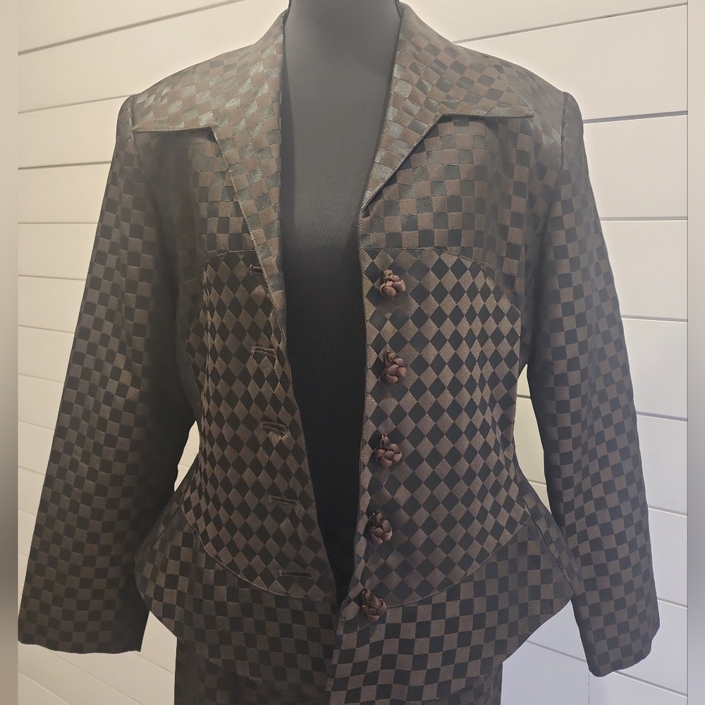 Elegant Brown and Black Checkered Dress with Tailored Silhouette
